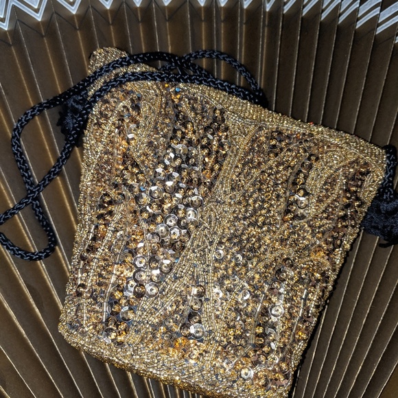 Purse - Picture 2 of 3